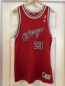 Vintage Champion Chicago Bulls Michael Jordan 50th Anniversary Gold NBA Logo 48 - Picture 1 of 5