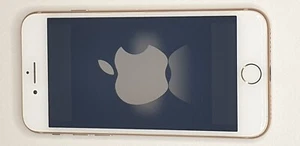 Téléphone Apple Iphone 8 64 go - Zéro rayure - fonctionnel et désimlocké / 267 - Photo 1/23