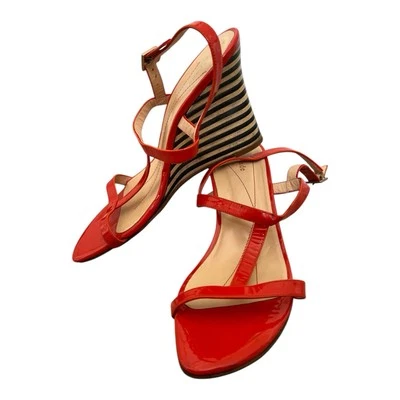 Sandalias de cuña Kate Spade Lorna para mujer punta abierta charol naranja talla 8D Foto 1 de 4