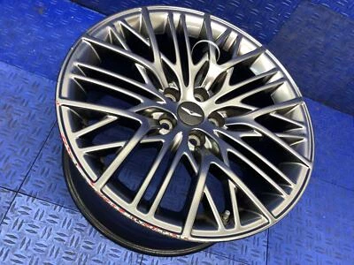 2021 GENESIS G90 19x9.5' REAR 15 Y SPOKE WHEEL RIM W/EXPOSED LUG NUTS B/P 5x4.5' - Image 1 of 4