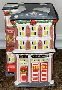 Colección Navidad Coca Cola Town Square Nº De Colección Estación de bomberos 14 1994 sin luz - Imagen 1 de 5