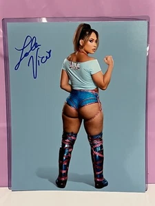 Lola Vice Sexy Over The Shoulder Look Signed Autograph 8x10 WWE TNA AEW NXT ROH - Picture 1 of 1
