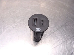 Ford Bronco Big Bend Rear Seat USB Port 21 22 23 24 25 - Picture 1 of 4