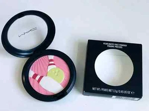 NIB Authentic MAC It's a Strike! Pearlmatte Face Powder in TROPHY 13g/.45oz - Picture 1 of 9
