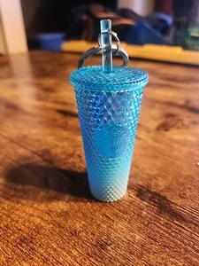 Mini llavero Starbucks vaso tachonado azul glaciar con almacenamiento de 3" de alto - Imagen 1 de 3