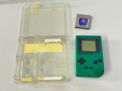Nintendo Gameboy Play it Loud, Sistema Verde Estuche Original a Juego Número de Serie Foto 1 de 4