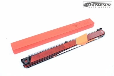 Alfa Romeo Stelvio 2017-2019 advertencia reflectante de emergencia triángulo de peligro OEM Foto 1 de 4