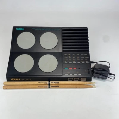 Kit de batería digital Yamaha DD-5 de colección de los años 80 con baquetas probado funciona Foto 1 de 4