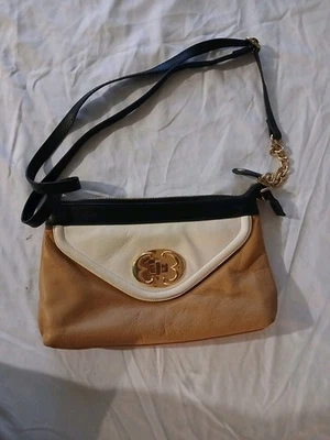 Cartera Bandolera Emma Fox Cuero Taupe Negra Blanca Foto 1 de 4