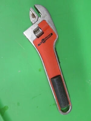 Llave de ajuste automático Black & Decker - probada y funcionando Foto 1 de 4
