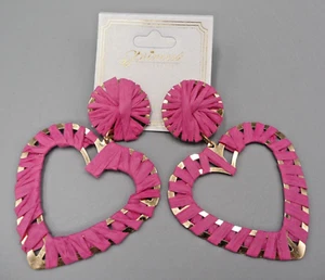 Large Boho Heart Earrings Gold Tone Pink Rafia Valentines Day Statement NOS 3" - Picture 1 of 6