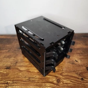 Corsair Graphite Series 760T 3.5" Hard Drive Cage & 3 Sleds (Right Side) READ - Picture 1 of 9