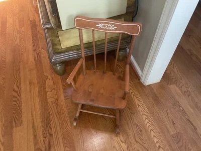 Mecedora infantil vintage de Hedstrom Dothan, Alabama Foto 1 de 4