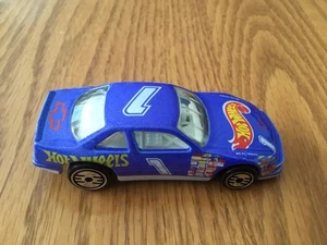 Hot Wheels 1991 Race Team Series Blue Chevrolet Lumina #1 Car Die-Cast 1:64 - Picture 1 of 4