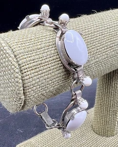 VTG Milk Glass Bracelet Silver Tone White Cabochon Oval Link MCM - Picture 1 of 13