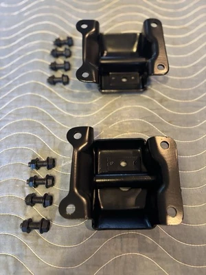 1973 年福特野马美洲狮 351C 电机安装框架支架带原始设备制造商福特硬件 — 第 1/4 张图片