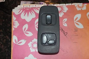 00-02 Cadillac DEVILLE PASSENGER WINDOW SWITCH RIGHT FRONT - Picture 1 of 6
