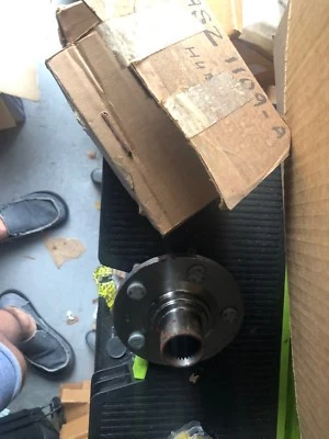 NOS 1989-1996? BUJE DE RUEDA FORD THUNDERBIRD  Foto 1 de 4