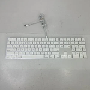 Apple A1843 Wireless Rechargeable Bluetooth Magic Keyboard With Numeric Keypad - Bild 1 von 4