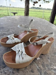 Sandalias de cuña Hi There Famolare Knot So Fast de cuero ondulado crema talla 9 - Imagen 1 de 11