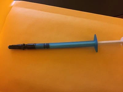 LOT OF 2 NEW  LAPTOP DESKTOP COOLING CPU THERMAL Grease IN a Syringe Applicator  - Image 1 of 2