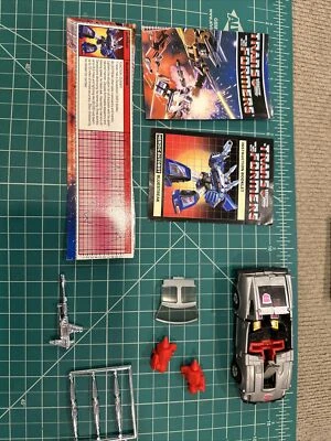 Figura de acción Bluestreak 1984 vintage G1 Transformers con armas originales Foto 1 de 4