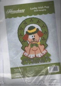 ¡¡¡NUEVO EN PAQUETE!!! KIT DE LONA DE PLÁSTICO CACHORRO IRLANDÉS AFORTUNADO COLGANTE DE PARED 12 X 18" - Imagen 1 de 2