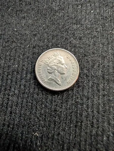 1990 Great Britain 5 Pence XF - Picture 1 of 2