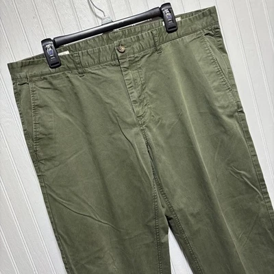 Pantalones chinos 7 Diamonds para hombre 36x31 verde frente plano bolsillos calce recto Foto 1 de 4