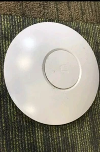 Ubiquiti Networks UniFi UAP-PRO Wireless Access Point USED - Picture 1 of 2