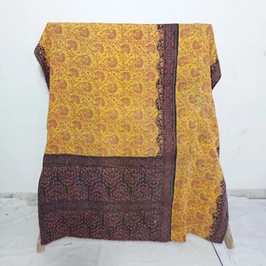 Copriletto Kantha giallo vintage indiano fatto a mano trapunta coperta cotone - Foto 1 di 2