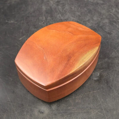 1990 Thom & Sue Kellam Studios Signed Hinged Jewelry Box - Image 1 of 4