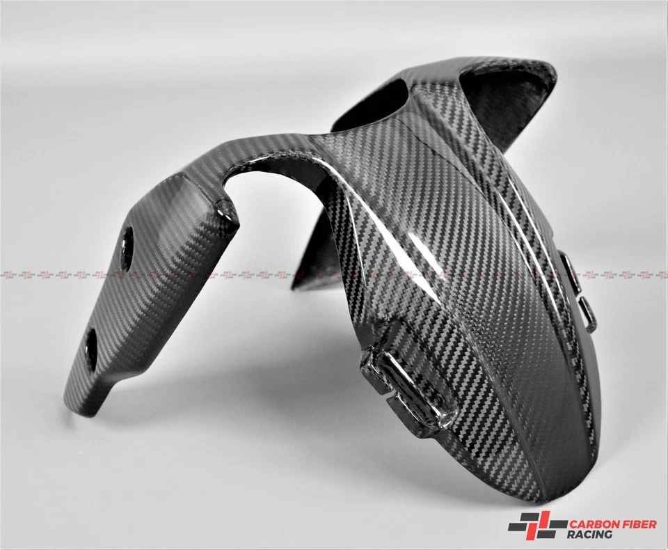 Guardabarros delantero Ducati Hyperstrada 2014 - 100 % fibra de carbono Foto 1 de 4