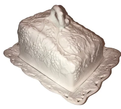 大号复古奶酪或食品盖盘葡萄图案 7 1/2 英寸 X 9 1/2 英寸 — 第 1/4 张图片