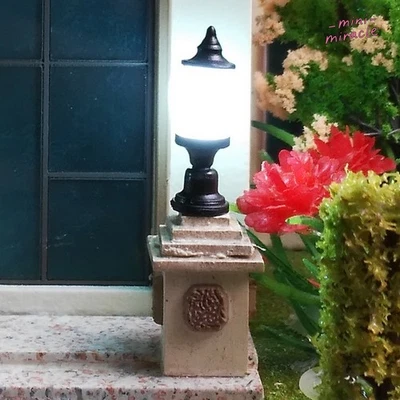 5PC Miniatures Street Lamp Model Scale Garden Landscape Lights Lighting - Image 1 of 4