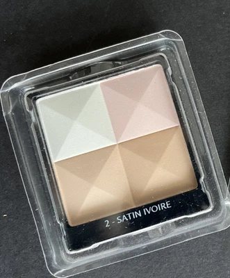 Givenchy Face Powder Pressed Prisme Visage Silky Smooth #2 “Satin ivoire” - Image 1 of 2