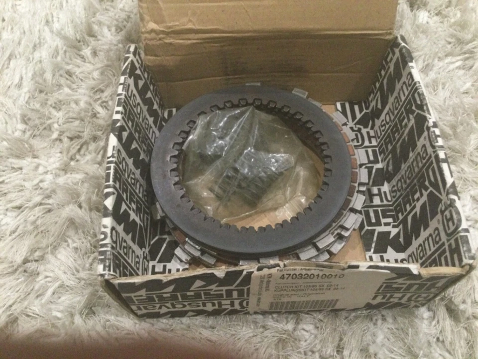 NOVO PACOTE DE DISCO DE EMBREAGEM GENUÍNO KTM 105/85 SX 47032010010 2012-2017 - Imagem 1 de 1