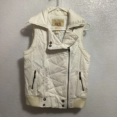 Chaleco BKE Mujer M Blanco Negro Bordado Floral Bolsillos con Cremallera Ligero DEFECTUOSO Foto 1 de 4