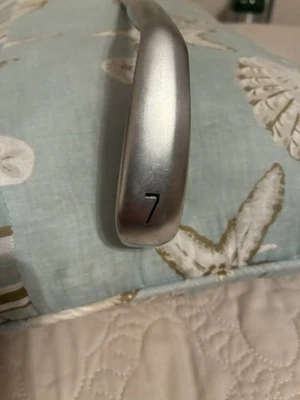 Mizuno JPX 925 Hot  Metal Pro Single 7-Iron RH Recoil Dart F3 Reg Graphite Shaft - Image 1 of 4