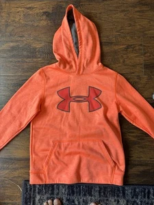 Under Armour Boy's Long Sleeve Hoodie Sz Youth Medium Orange/camo P2p16.5” - Picture 1 of 3