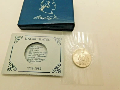 1982 D uncirculated  Washington 1/2 Dollar 90% Silver Commemorative br3 - Image 1 of 3