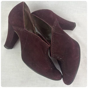 Vintage 1930s 40s Burgundy Suede Pumps w Embroidered Detailing 5.5 or snug 6 - Picture 1 of 7