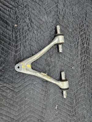 2005-13 C6 Corvette/Cadillac XLR Right Front Upper Control Arm 10356431 OEM - Image 1 of 4