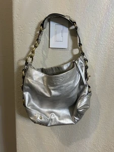Coach 11870 Zoe Hobo Metallic Silber Leder Top Reißverschluss Geldbörse - Bild 1 von 23