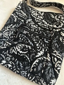 VERA BRADLEY Hipster Paisley Noir Crossbody Bag Purse Tote Classic Cotton NWT - Picture 1 of 5