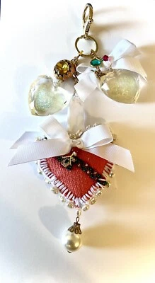 Primavera Melocotón O Naranja Pálido Color Corazón Llavero Bolso Dije ÚNICO Hecho a Mano Foto 1 de 4