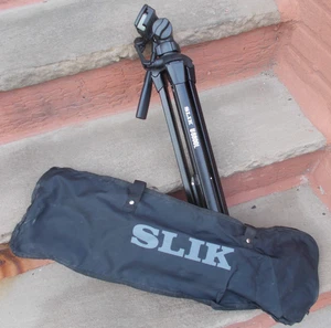Slik U8800L 3 Section Tripod 3 Way Pan Head + Carry Bag GENTLY USED - Picture 1 of 13