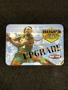 Shawn Kemp 1997-98 NBA Hoops #17 Frequent Flyer UPGRADE Insert SSP RARE - Bild 1 von 6