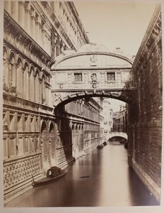 PHOTO ALBUMINE 1880 CARLO NAYA TAMPON ITALIE VENISE PONT DES SOUPIRS 27X35cm - Bild 1 von 2