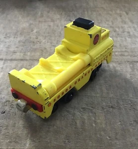 Thomas The Train Yellow Diecast Sodor Orange Grove Car Tender 2003 VGC - Picture 1 of 4
